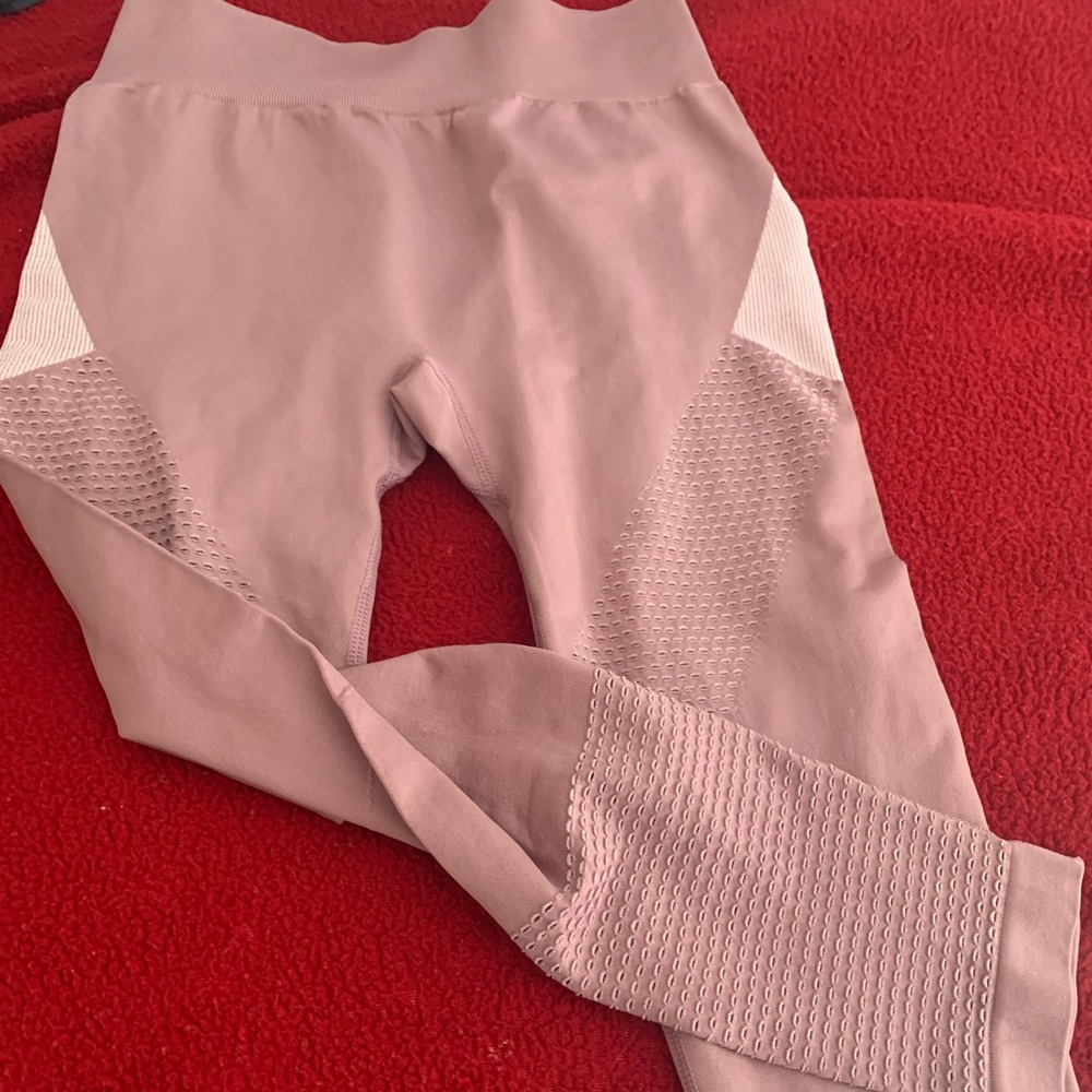 Short Leggings